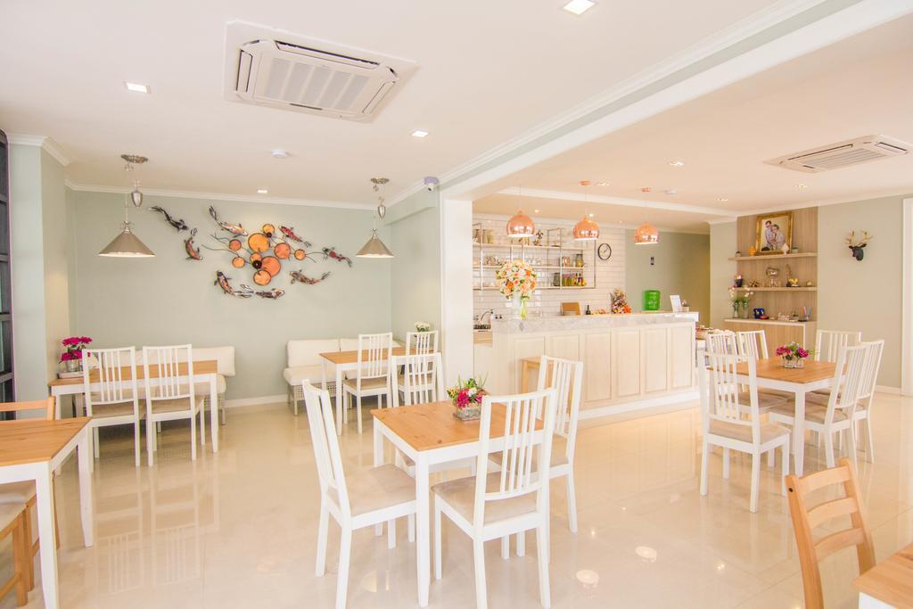 168 Studio Hotel Ubon Ratchathani Exterior photo